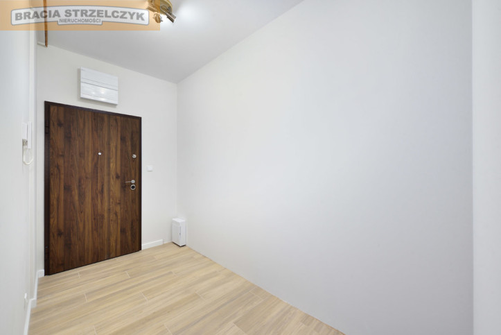 Mieszkanie Sprzedaż  Praga-Południe Roztocka 10